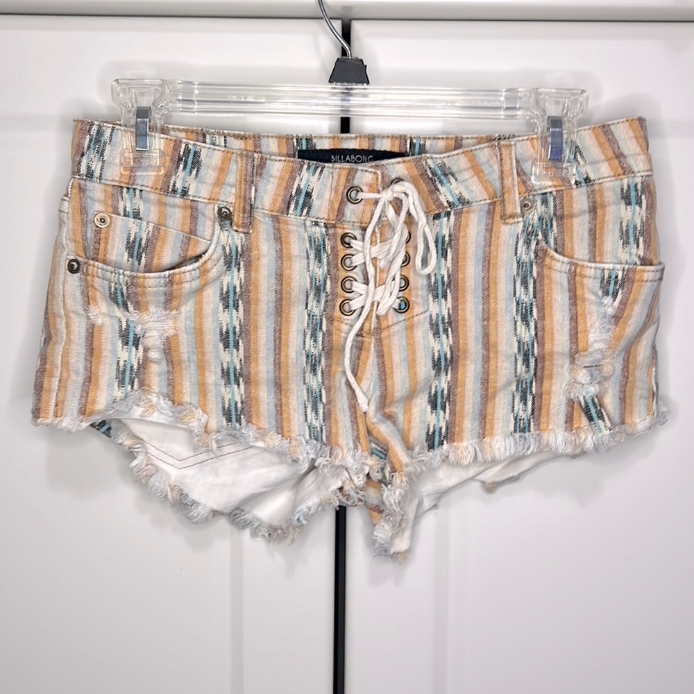 Billabong Lite Hearted Tribal Print Lace-up Jean Shorts Sz 27 Raw Hem